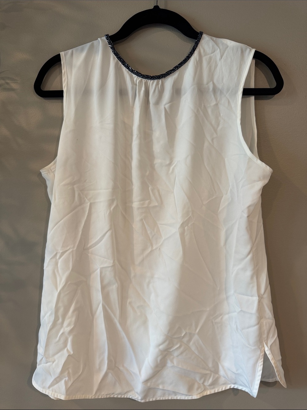Liz Claiborne White Sleeveless Shell Top with beaded Neck Trim
